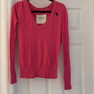 ABERCROMBIE AND FITCH CLASSIC SWEATER